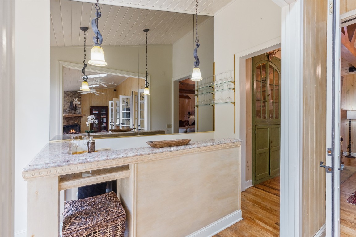 Highlands, North Carolina 28741, United States, 4 Bedrooms Bedrooms, ,5 BathroomsBathrooms,Residential,Active,107997