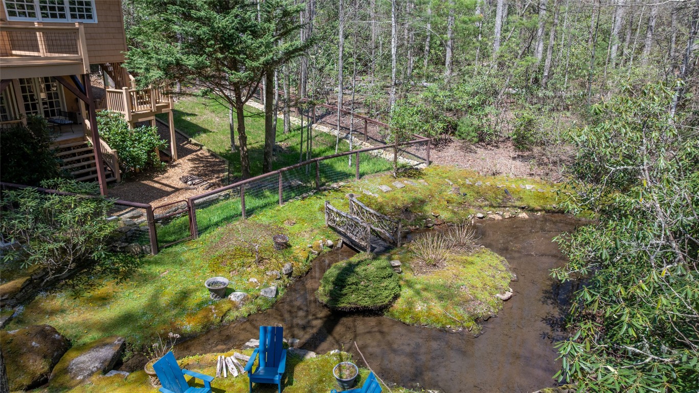 Highlands, North Carolina 28741, United States, 4 Bedrooms Bedrooms, ,5 BathroomsBathrooms,Residential,Active,107997