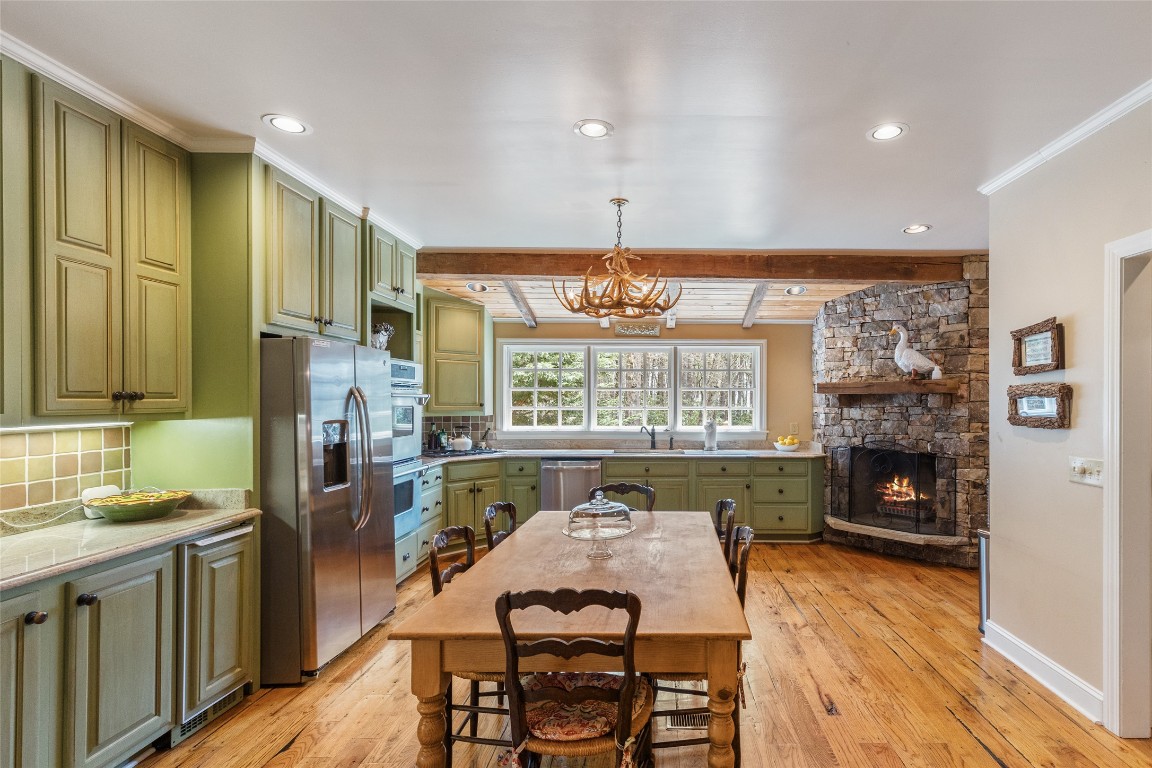 Highlands, North Carolina 28741, United States, 4 Bedrooms Bedrooms, ,5 BathroomsBathrooms,Residential,Active,107997