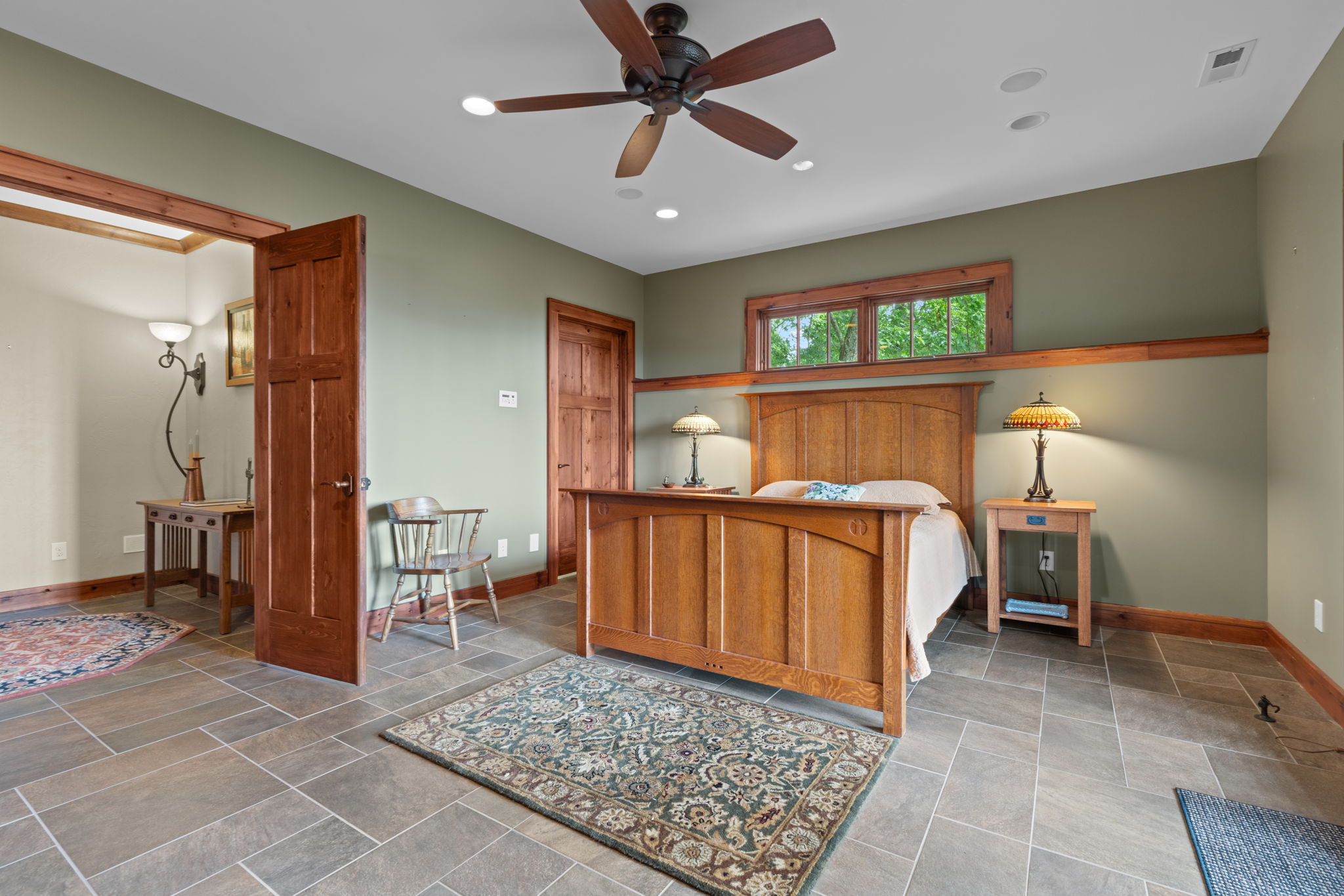 Franklin, North Carolina, 28734, United States, 5 Bedrooms Bedrooms, ,6 BathroomsBathrooms,Residential,Active,2032405