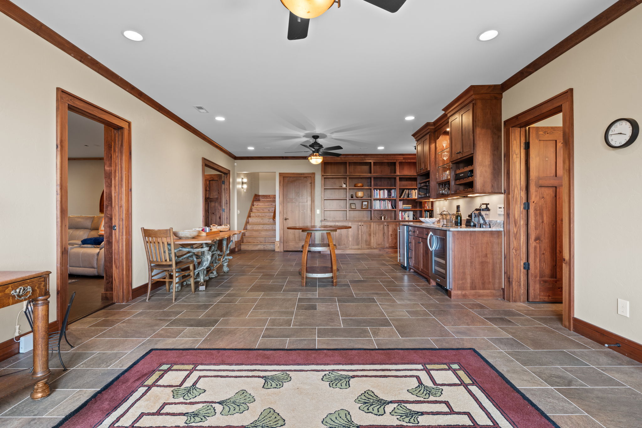 Franklin, North Carolina, 28734, United States, 5 Bedrooms Bedrooms, ,6 BathroomsBathrooms,Residential,Active,2032405