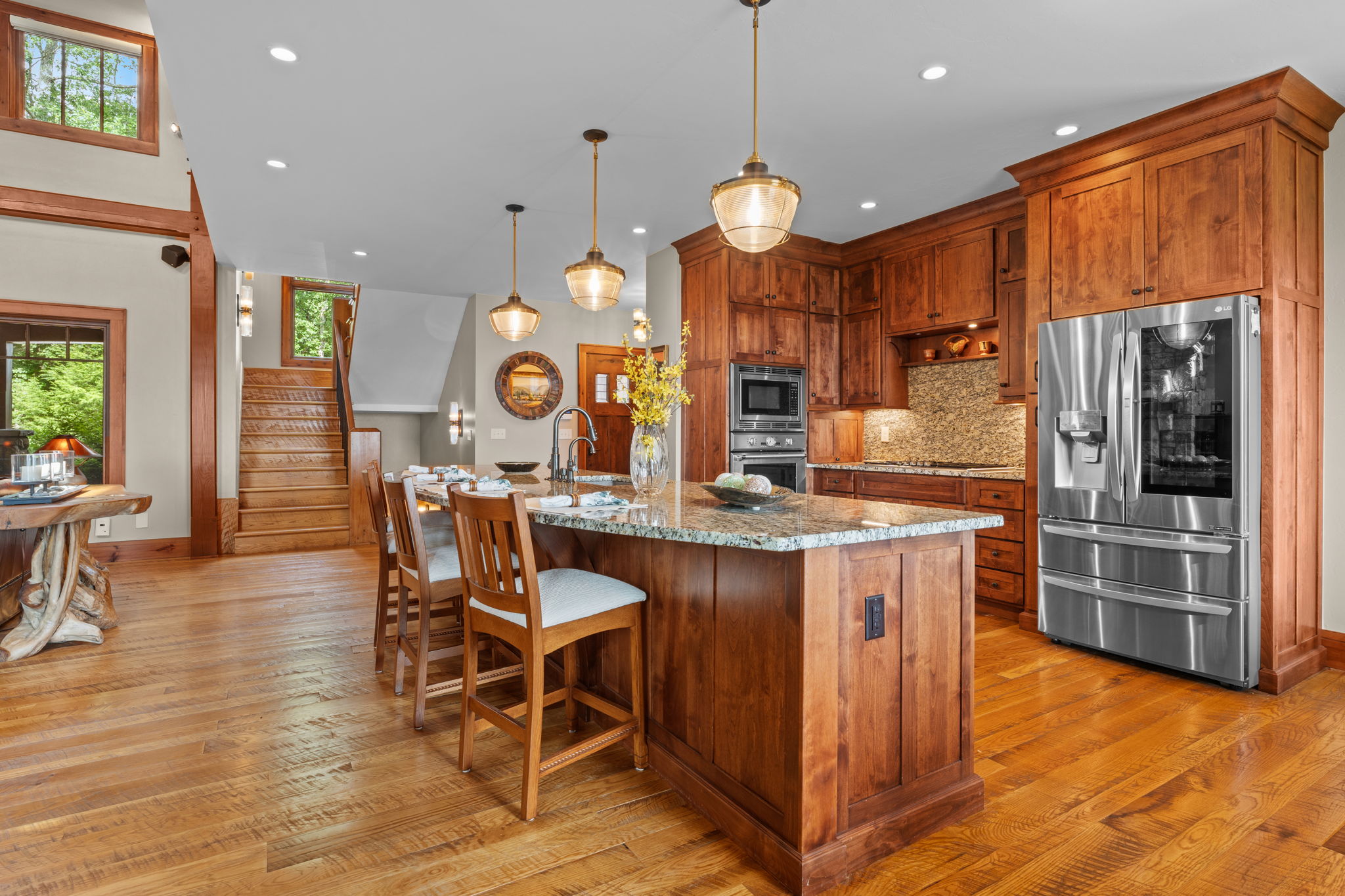 Franklin, North Carolina, 28734, United States, 5 Bedrooms Bedrooms, ,6 BathroomsBathrooms,Residential,Active,2032405