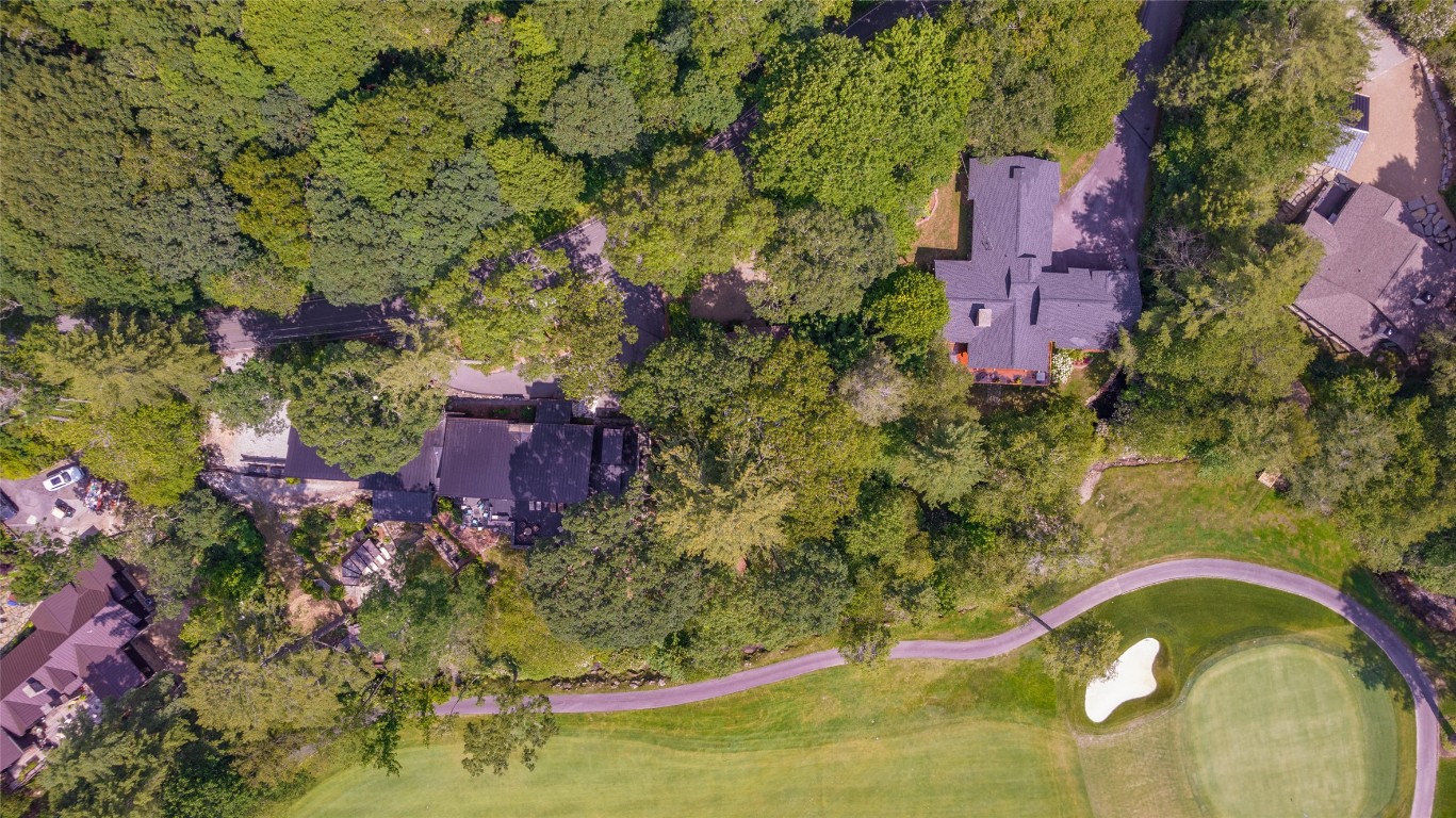 Highlands, North Carolina 28741, United States, 3 Bedrooms Bedrooms, ,5 BathroomsBathrooms,Residential,Active,185133