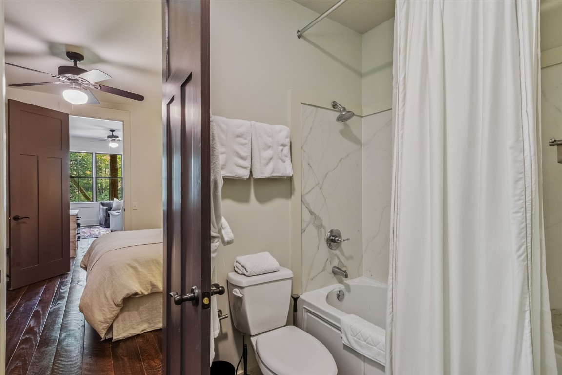 Highlands, North Carolina 28741, United States, 3 Bedrooms Bedrooms, ,5 BathroomsBathrooms,Residential,Active,185133