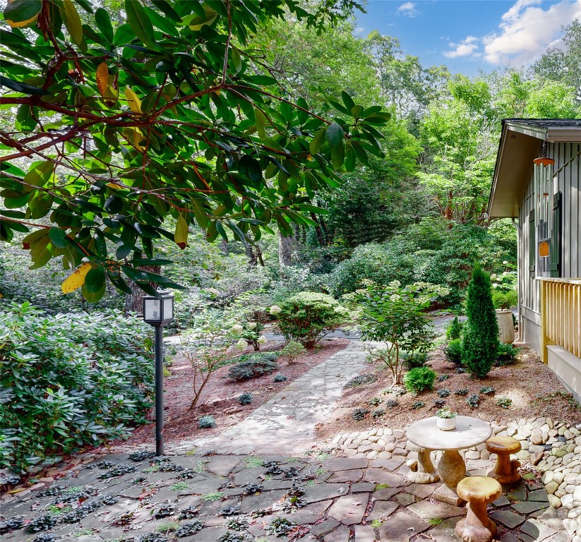 Highlands, North Carolina 28741, United States, 3 Bedrooms Bedrooms, ,3 BathroomsBathrooms,Residential,Active,164403