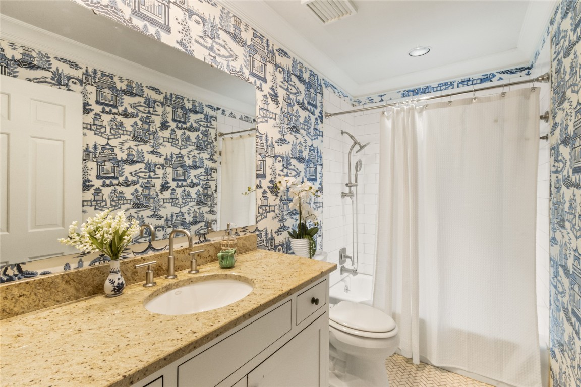 Highlands, North Carolina 28741, United States, 3 Bedrooms Bedrooms, ,3 BathroomsBathrooms,Residential,Active,164403