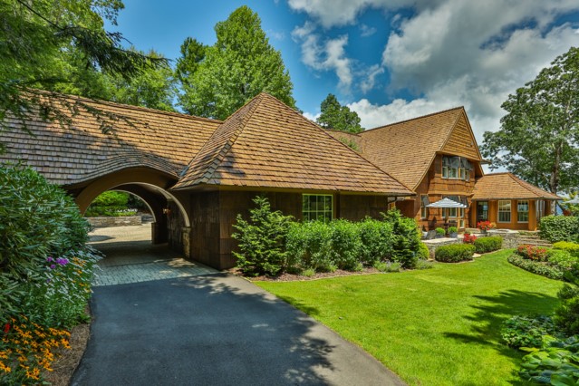 815 Ravenel Ridge Road