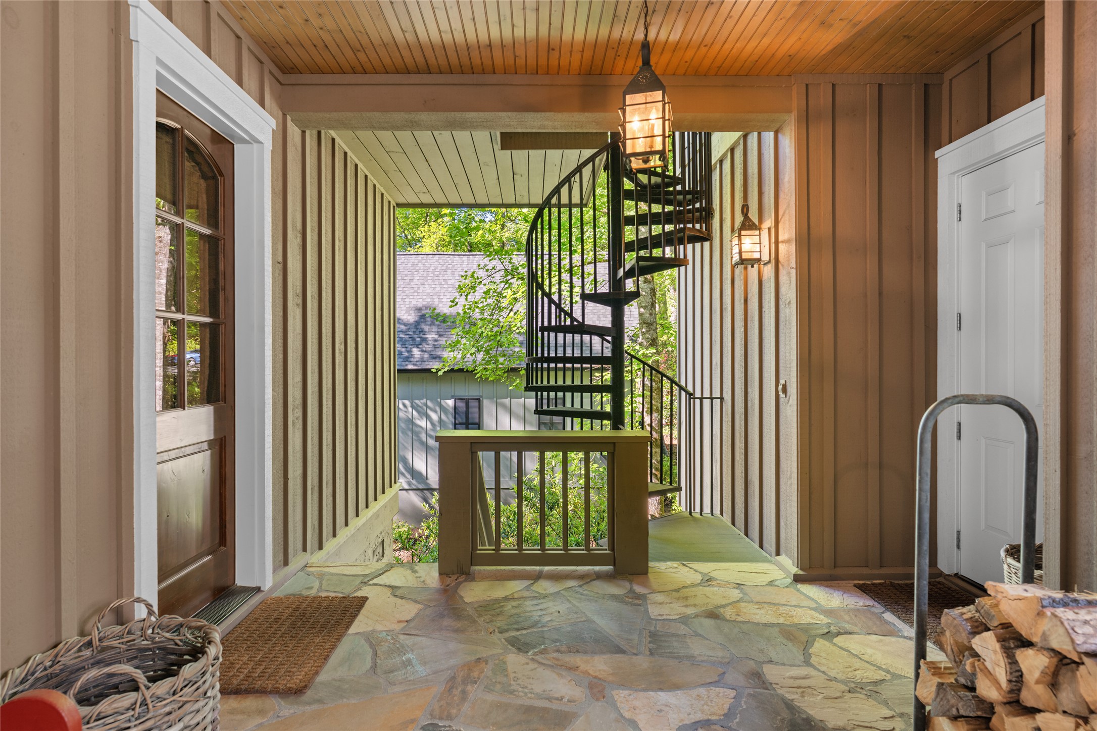 1585 Cold Mountain Road