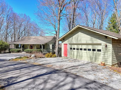 437 High Point Drive Scaly Mountain NC 28775