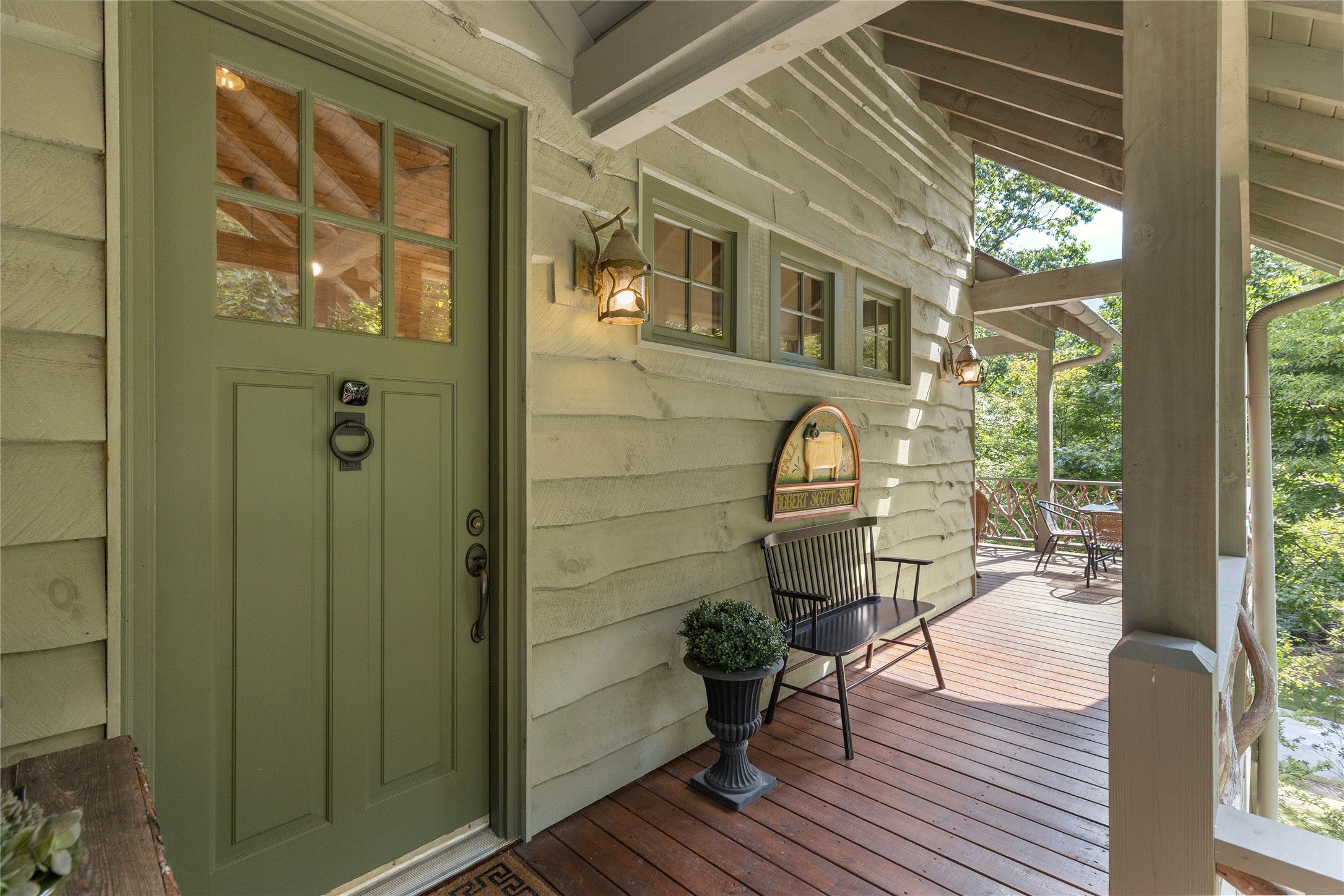 16 Hillside Lane