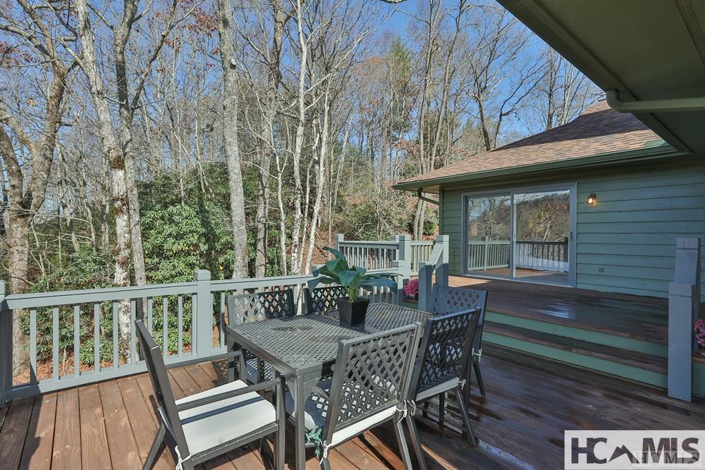 Highlands, North Carolina 28741, United States, 4 Bedrooms Bedrooms, ,5 BathroomsBathrooms,Residential,Active,160441