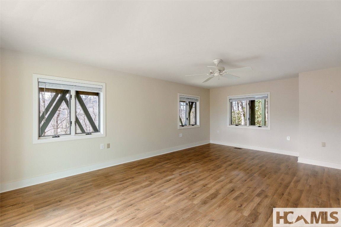 Highlands, North Carolina 28741, United States, 4 Bedrooms Bedrooms, ,5 BathroomsBathrooms,Residential,Active,160441