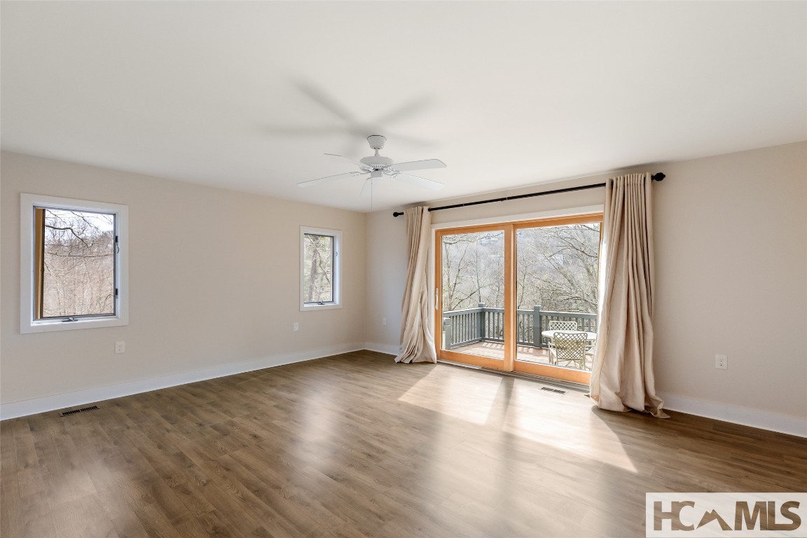 Highlands, North Carolina 28741, United States, 4 Bedrooms Bedrooms, ,5 BathroomsBathrooms,Residential,Active,160441