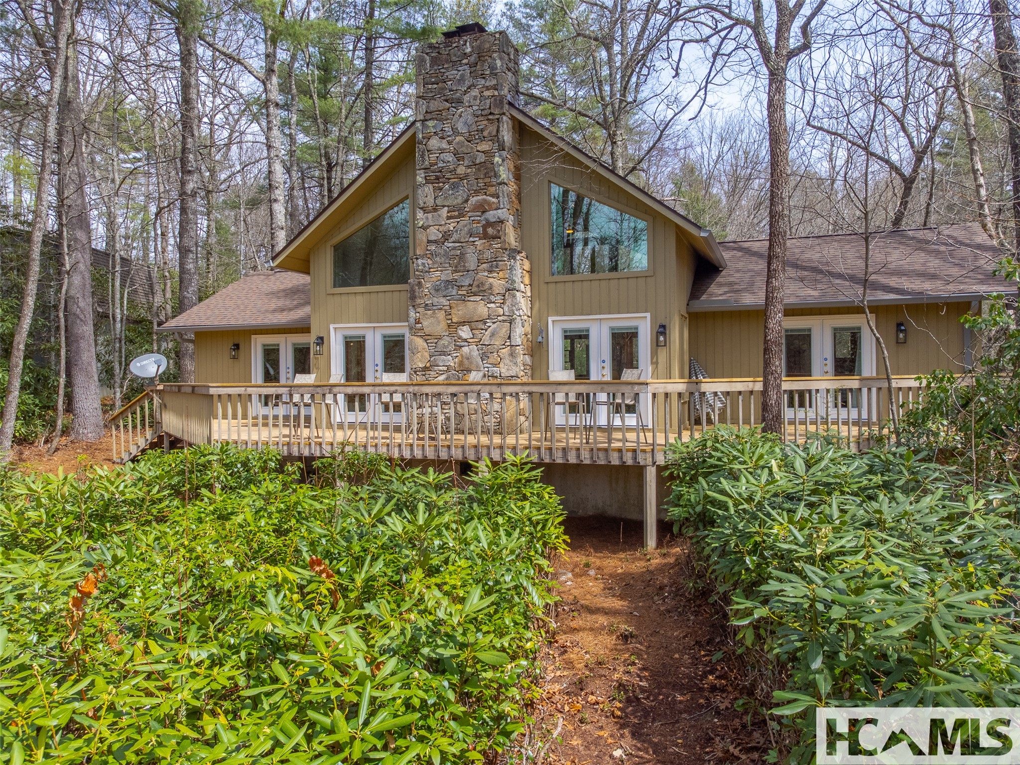 120 Holly Forest Court
