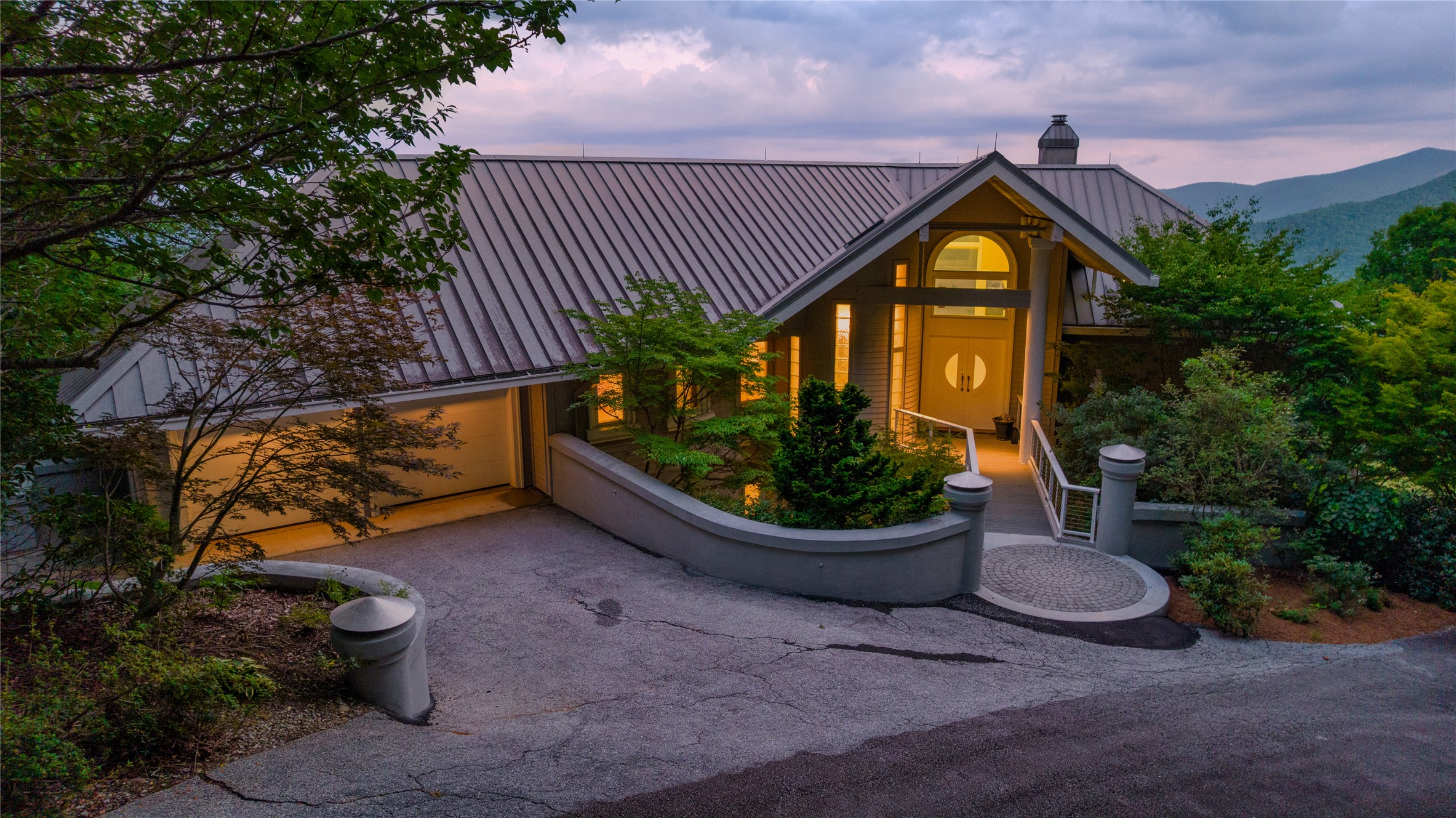 4594 Dillard Road