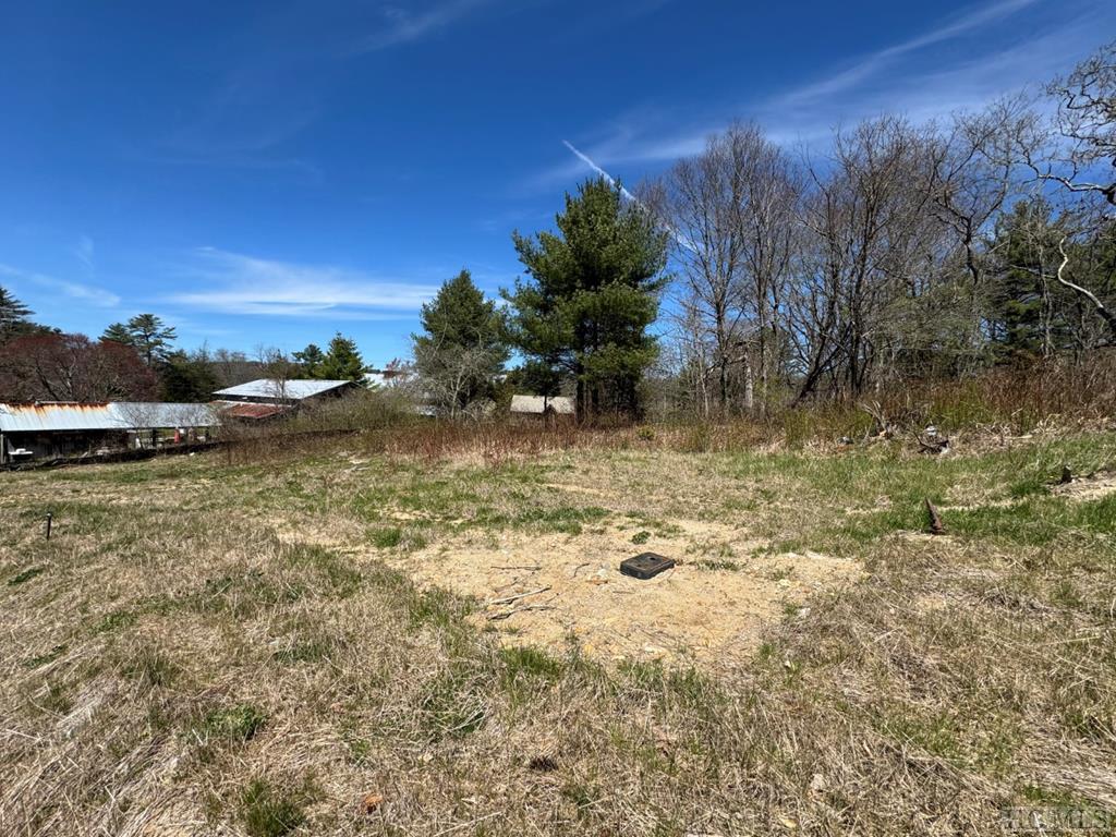 Highlands, North Carolina 28741, United States, 3 Bedrooms Bedrooms, ,5 BathroomsBathrooms,Residential,Active,60876