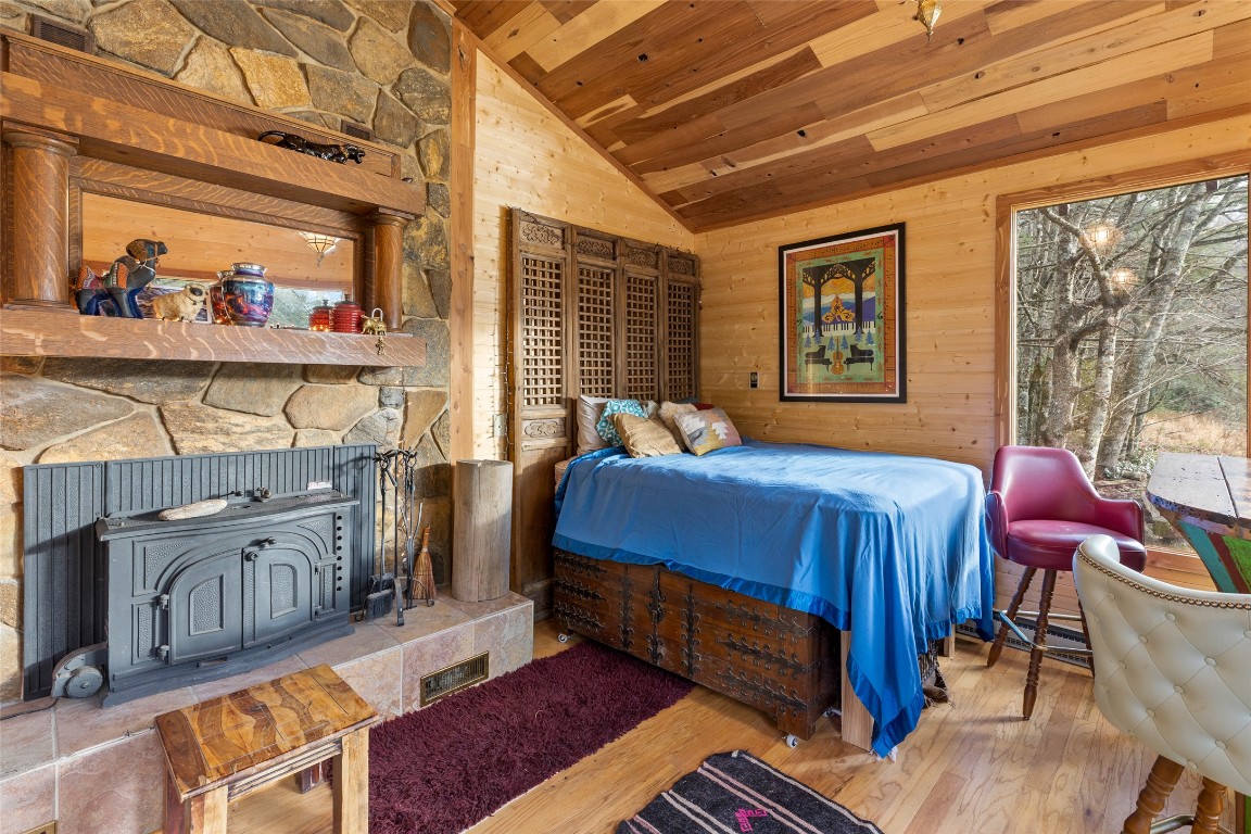 Cullowhee, North Carolina 28723, United States, 1 Bedroom Bedrooms, ,1 BathroomBathrooms,Residential,Active,250351