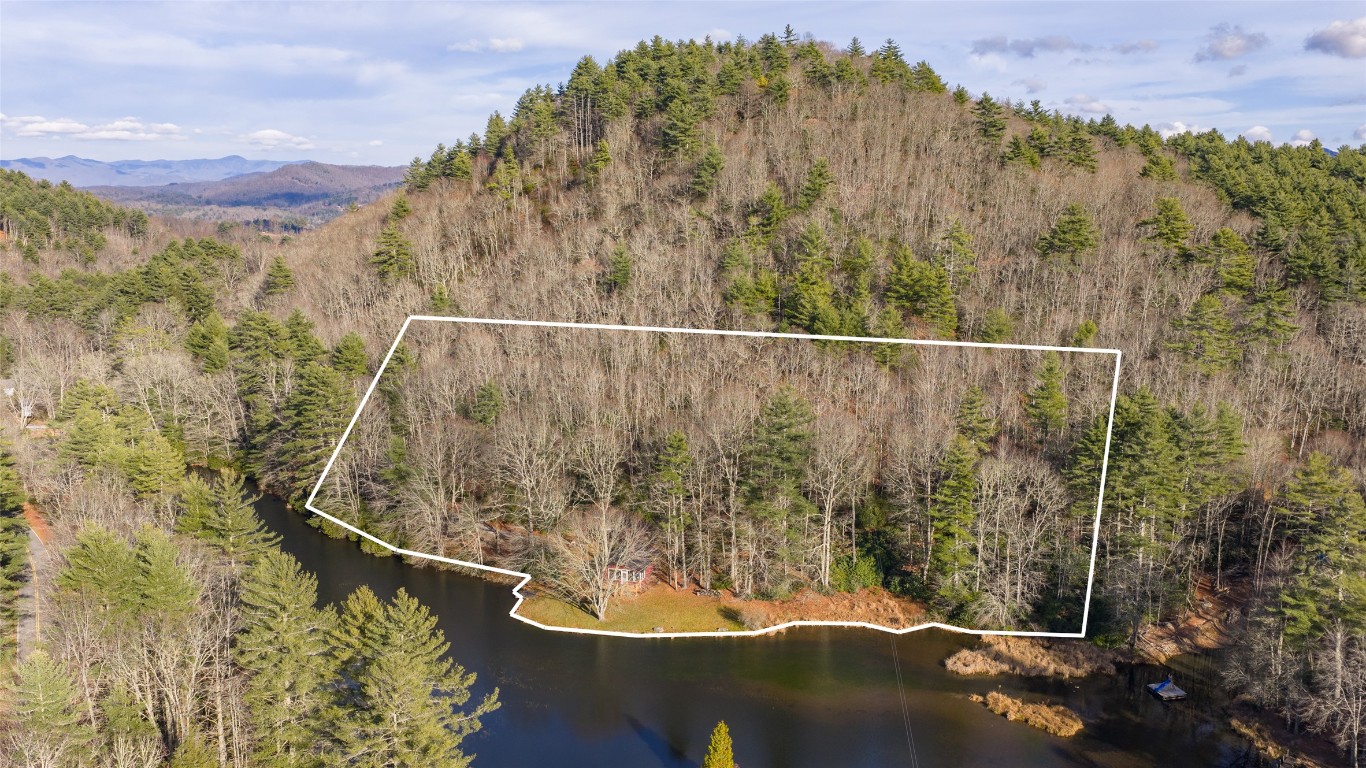 Cullowhee, North Carolina 28723, United States, 1 Bedroom Bedrooms, ,1 BathroomBathrooms,Residential,Active,250351