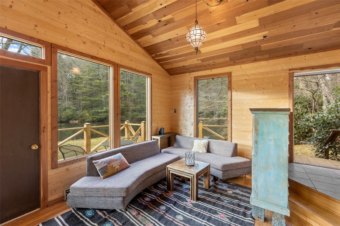 Cullowhee, North Carolina 28723, United States, 1 Bedroom Bedrooms, ,1 BathroomBathrooms,Residential,Active,250351