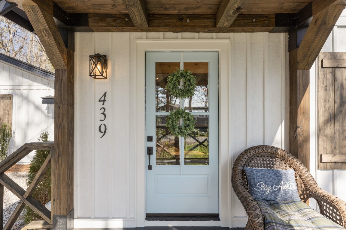 Highlands, North Carolina 28741, United States, 2 Bedrooms Bedrooms, ,2 BathroomsBathrooms,Residential,Active,107568