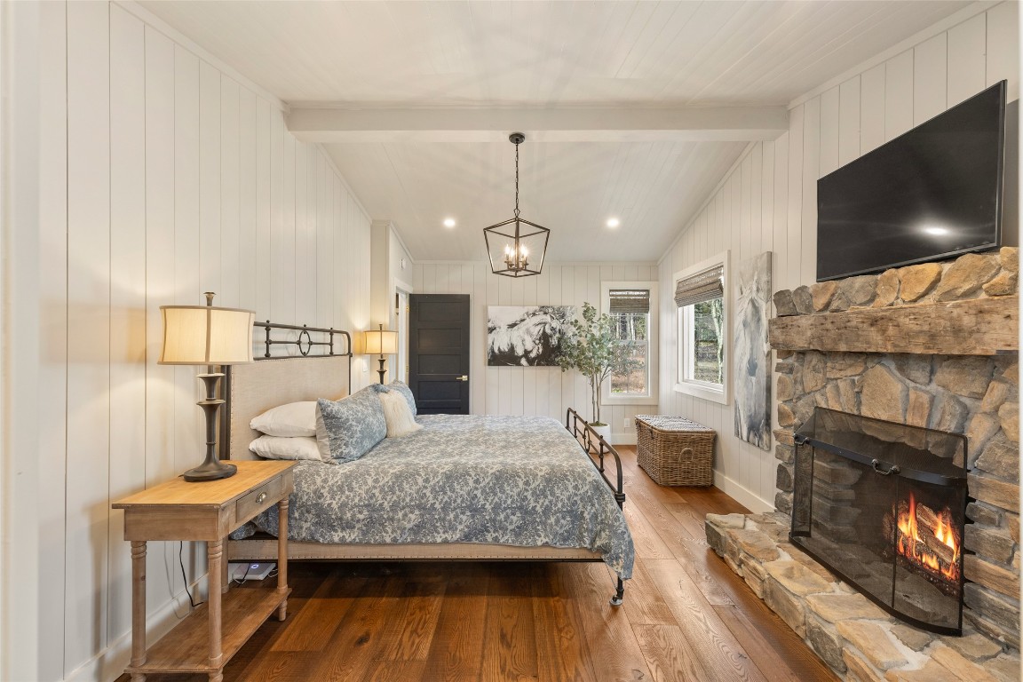 Highlands, North Carolina 28741, United States, 2 Bedrooms Bedrooms, ,2 BathroomsBathrooms,Residential,Active,107568