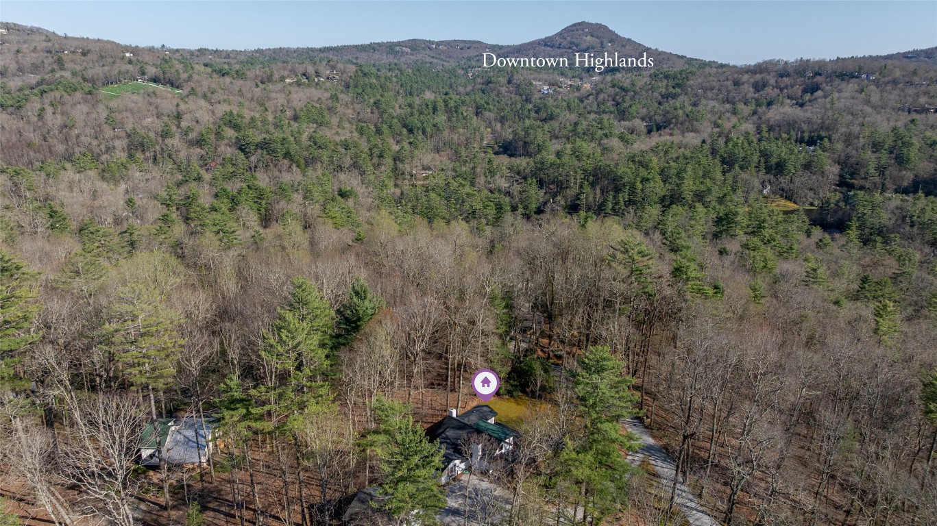 Highlands, North Carolina 28741, United States, 2 Bedrooms Bedrooms, ,2 BathroomsBathrooms,Residential,Active,107568