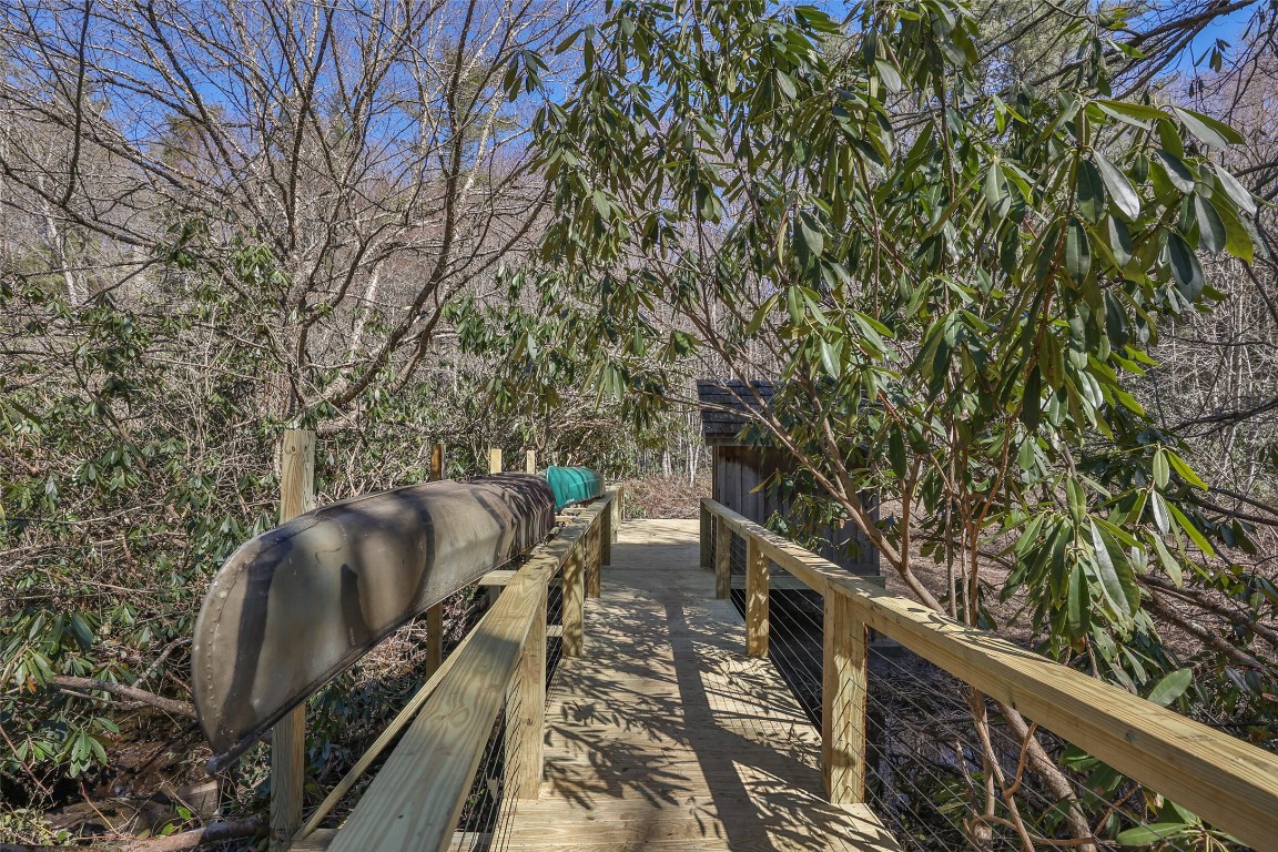 Highlands, North Carolina 28741, United States, 5 Bedrooms Bedrooms, ,6 BathroomsBathrooms,Residential,Active,111398