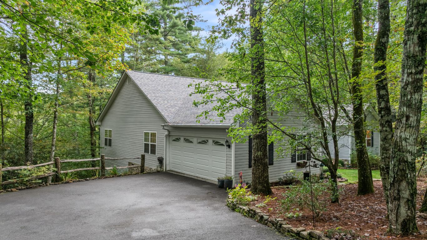 217 Crestwood Road