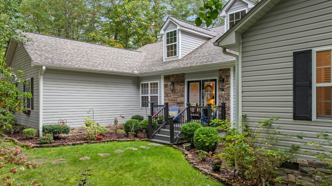 217 Crestwood Road