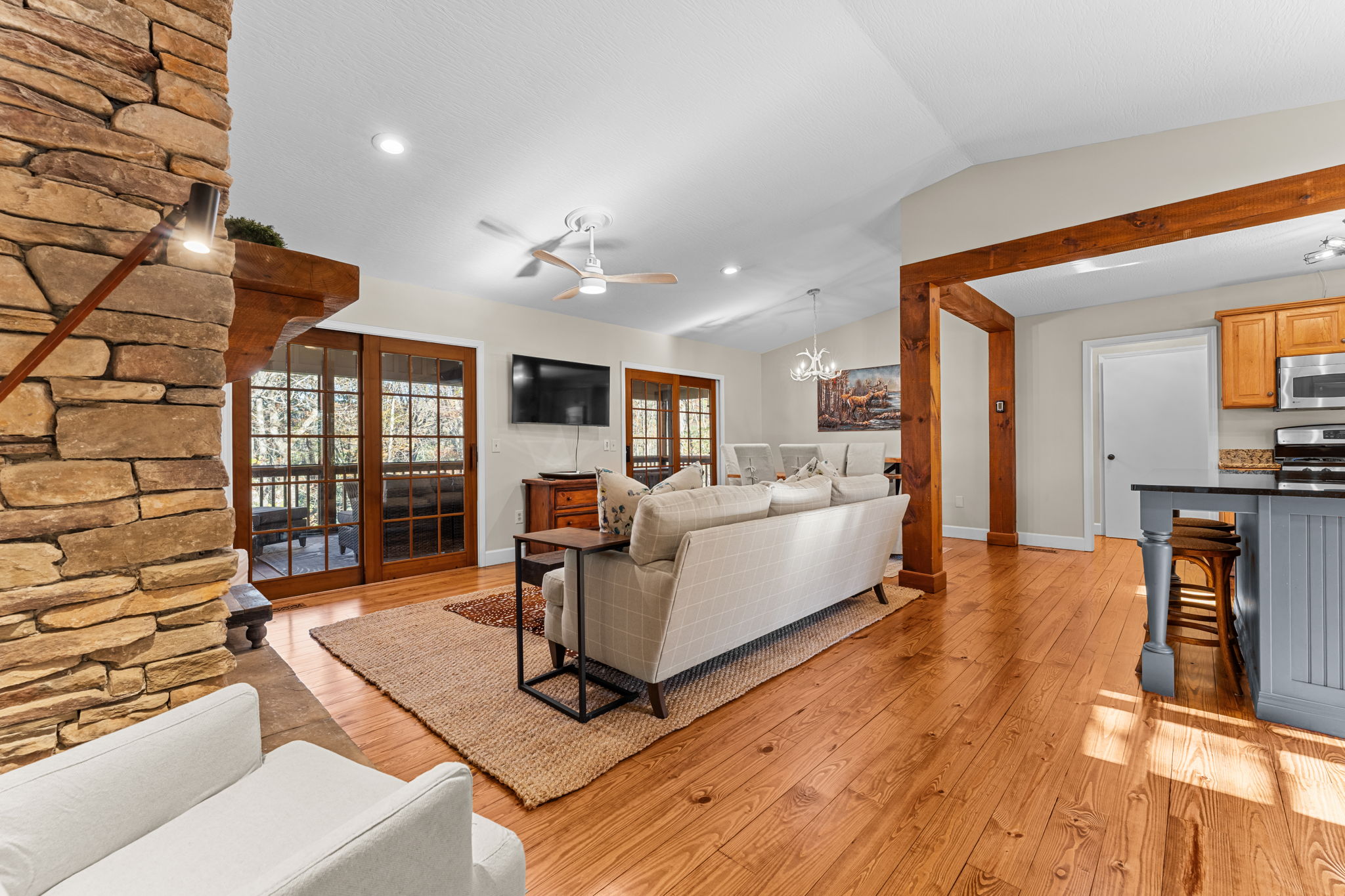 151 Rein Deer Trail