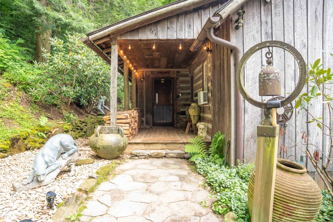 568 Panther Mountain Road