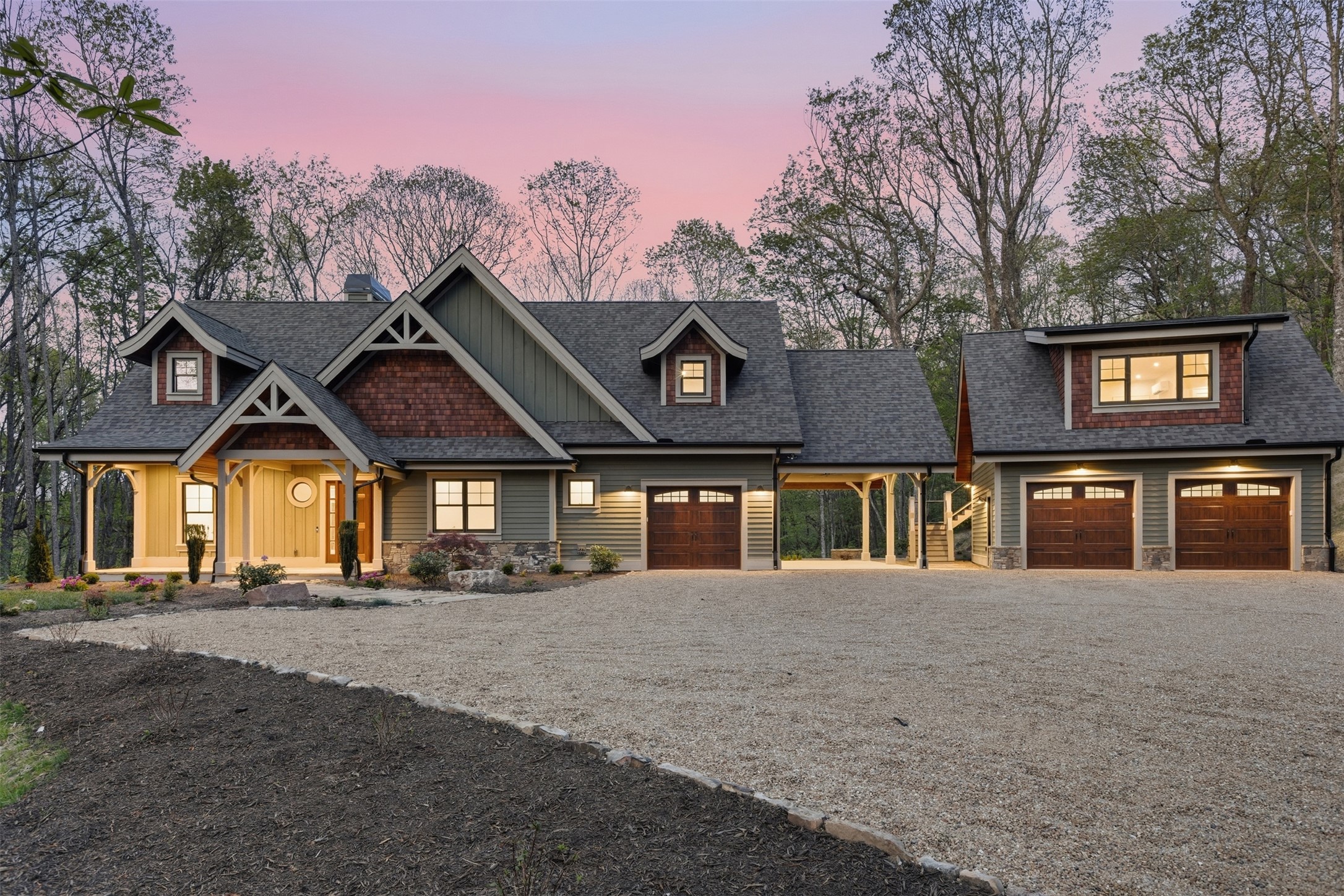 826 New Settlers Way