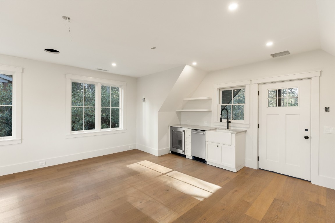 Highlands, North Carolina 28741, United States, 4 Bedrooms Bedrooms, ,5 BathroomsBathrooms,Residential,Active,254457