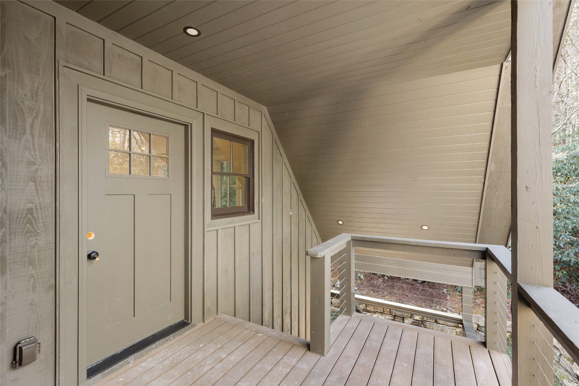 Highlands, North Carolina 28741, United States, 4 Bedrooms Bedrooms, ,5 BathroomsBathrooms,Residential,Active,254457