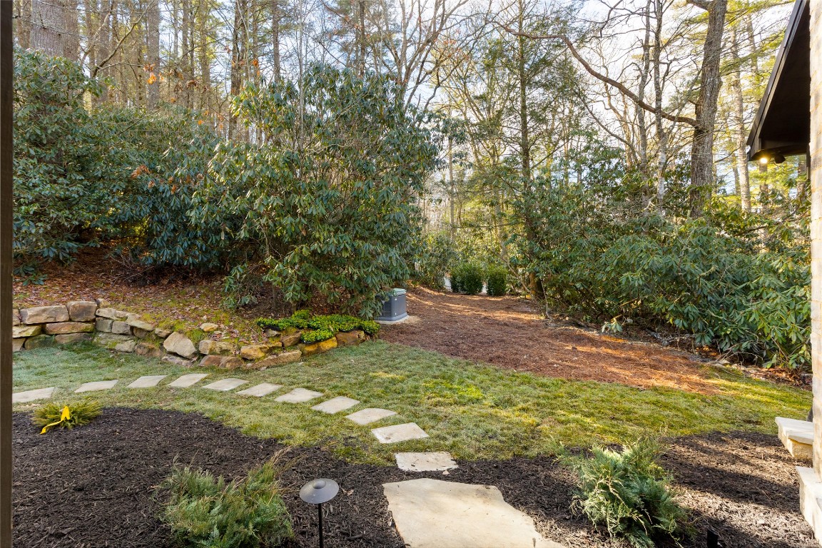 Highlands, North Carolina 28741, United States, 4 Bedrooms Bedrooms, ,5 BathroomsBathrooms,Residential,Active,254457