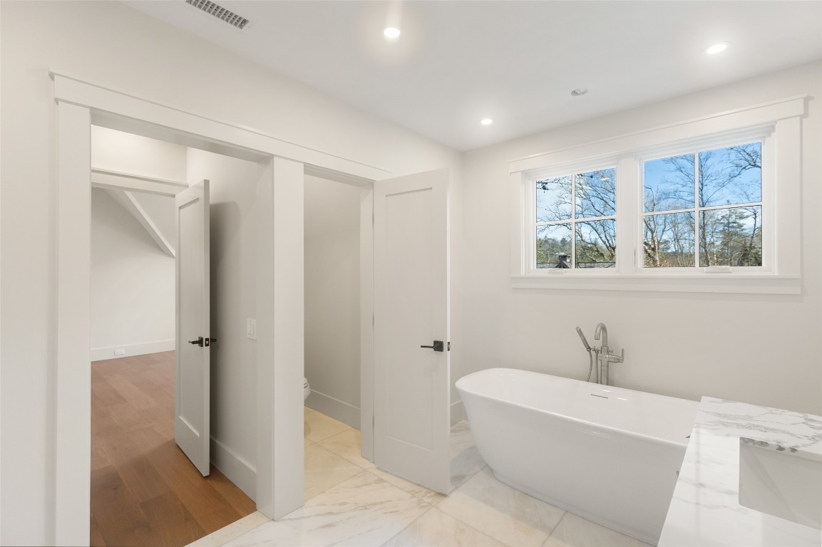 Highlands, North Carolina 28741, United States, 4 Bedrooms Bedrooms, ,5 BathroomsBathrooms,Residential,Active,254457