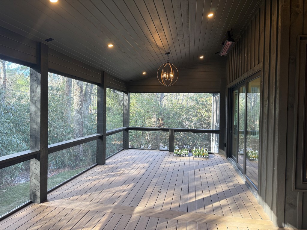 Highlands, North Carolina 28741, United States, 4 Bedrooms Bedrooms, ,5 BathroomsBathrooms,Residential,Active,254457