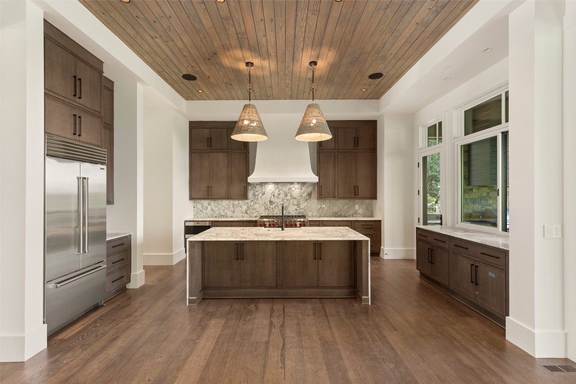 Cashiers, North Carolina 28717, United States, 4 Bedrooms Bedrooms, ,5 BathroomsBathrooms,Residential,Active,36537