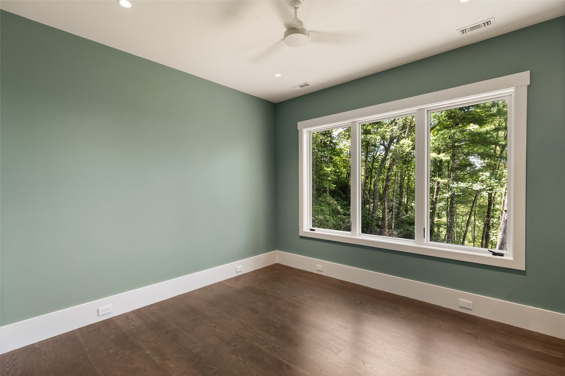 Cashiers, North Carolina 28717, United States, 4 Bedrooms Bedrooms, ,5 BathroomsBathrooms,Residential,Active,36537