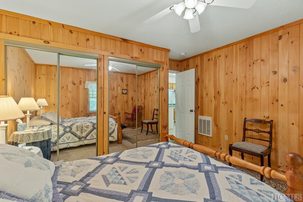 Highlands, North Carolina 28741, United States, 3 Bedrooms Bedrooms, ,3 BathroomsBathrooms,Residential,Active,81831