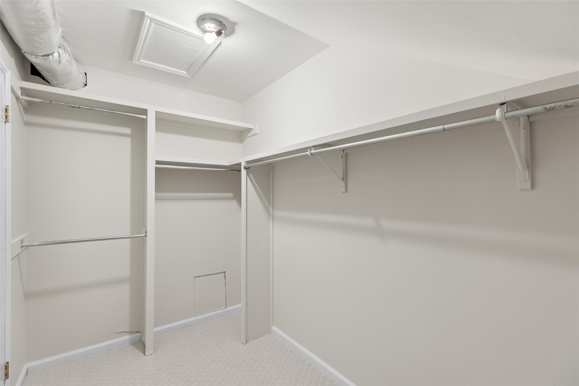 Highlands, North Carolina 28741, United States, 3 Bedrooms Bedrooms, ,3 BathroomsBathrooms,Residential,Pending,11353