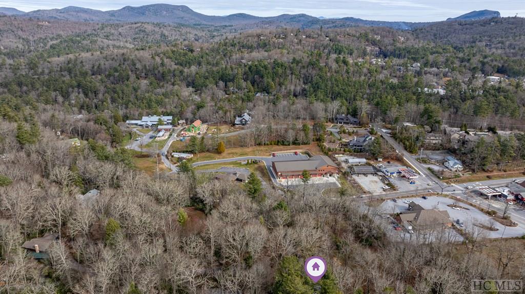 Highlands, North Carolina 28741, United States, 2 Bedrooms Bedrooms, ,2 BathroomsBathrooms,Residential,Active,151036