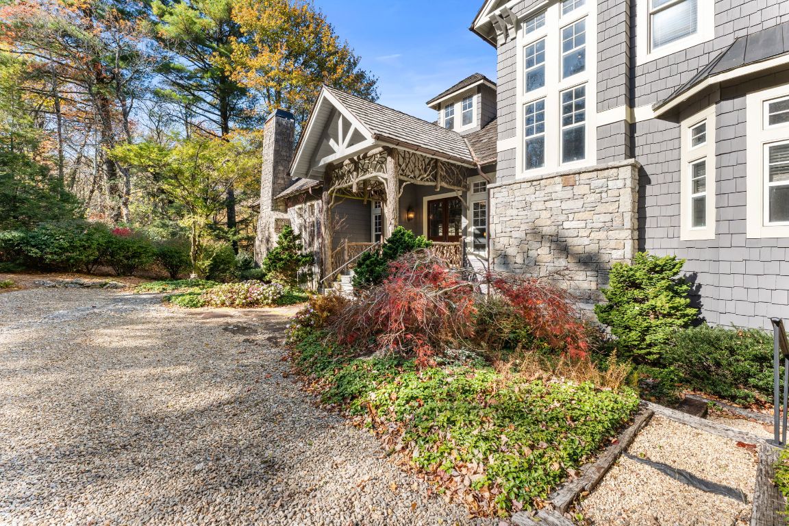 626 Ravenel Ridge Road