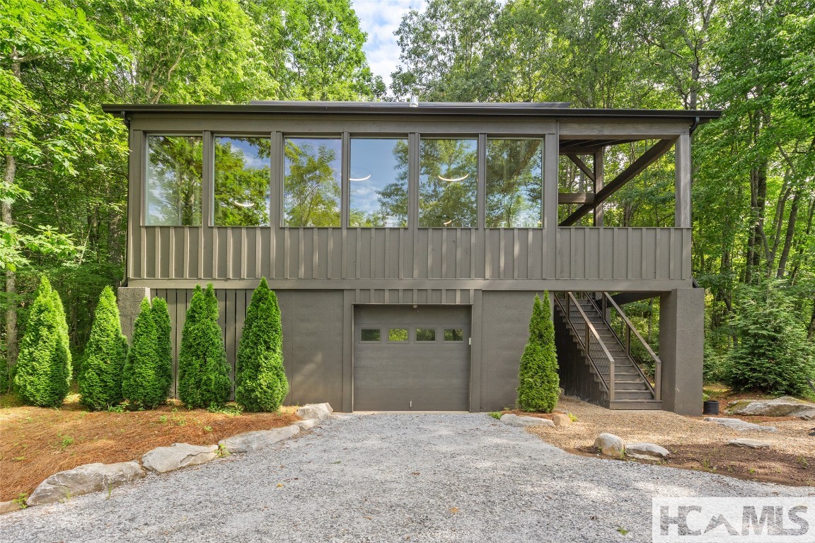 Scaly Mountain, North Carolina 28775, United States, 2 Bedrooms Bedrooms, ,2 BathroomsBathrooms,Residential,Active,250381