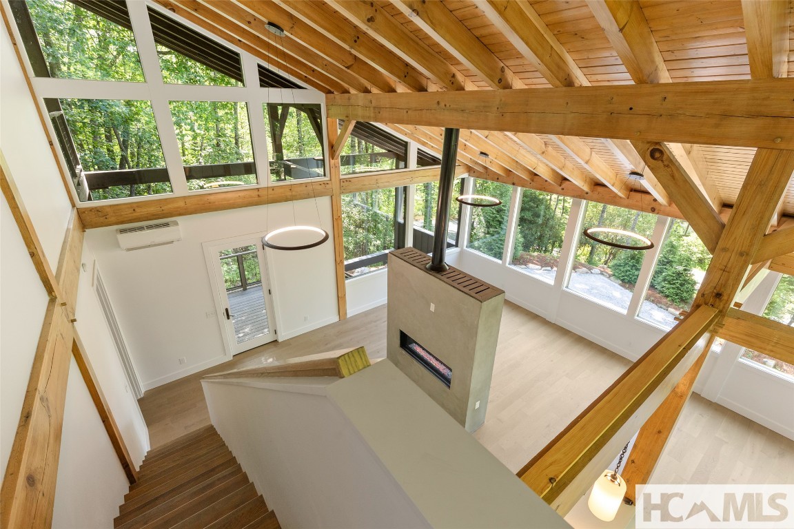 Scaly Mountain, North Carolina 28775, United States, 2 Bedrooms Bedrooms, ,2 BathroomsBathrooms,Residential,Active,250381