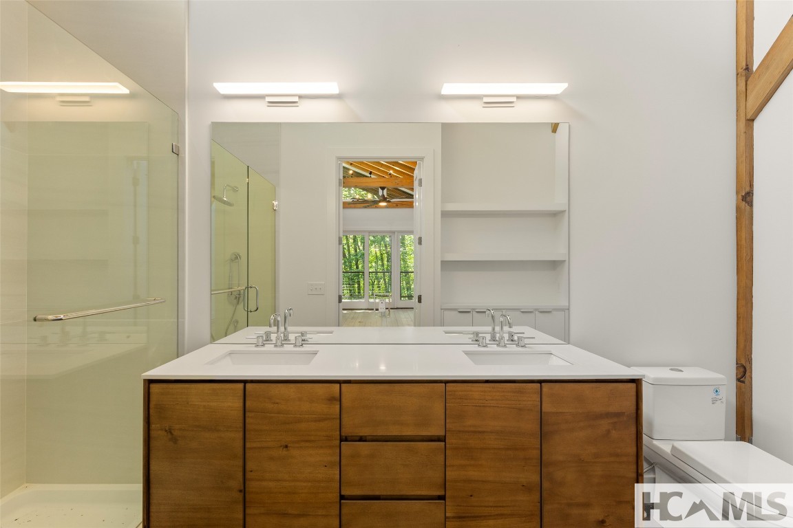 Scaly Mountain, North Carolina 28775, United States, 2 Bedrooms Bedrooms, ,2 BathroomsBathrooms,Residential,Active,250381