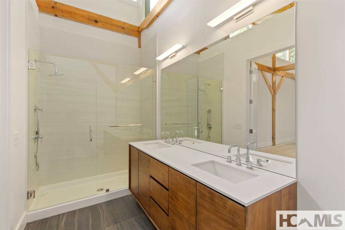 Scaly Mountain, North Carolina 28775, United States, 2 Bedrooms Bedrooms, ,2 BathroomsBathrooms,Residential,Active,250381