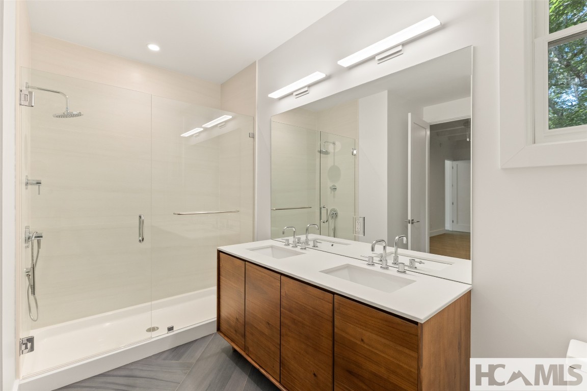 Scaly Mountain, North Carolina 28775, United States, 2 Bedrooms Bedrooms, ,2 BathroomsBathrooms,Residential,Active,250381