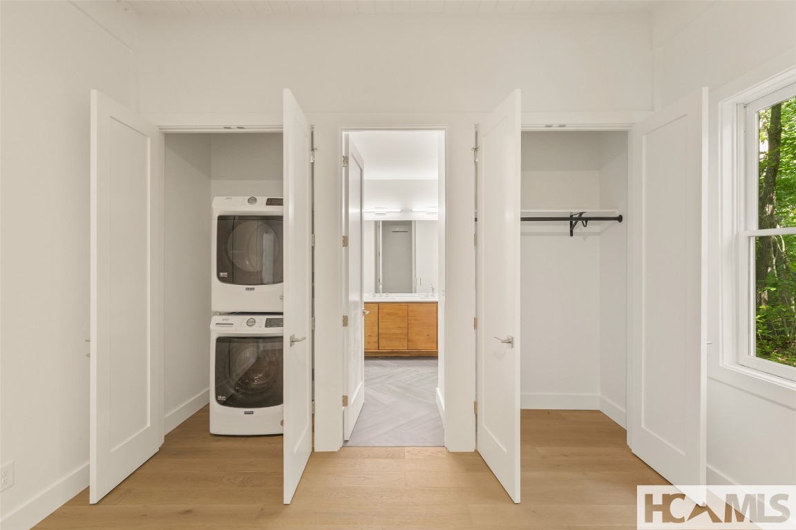 Scaly Mountain, North Carolina 28775, United States, 2 Bedrooms Bedrooms, ,2 BathroomsBathrooms,Residential,Active,250381