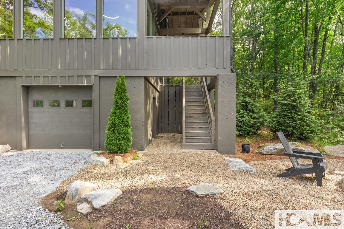 Scaly Mountain, North Carolina 28775, United States, 2 Bedrooms Bedrooms, ,2 BathroomsBathrooms,Residential,Active,250381